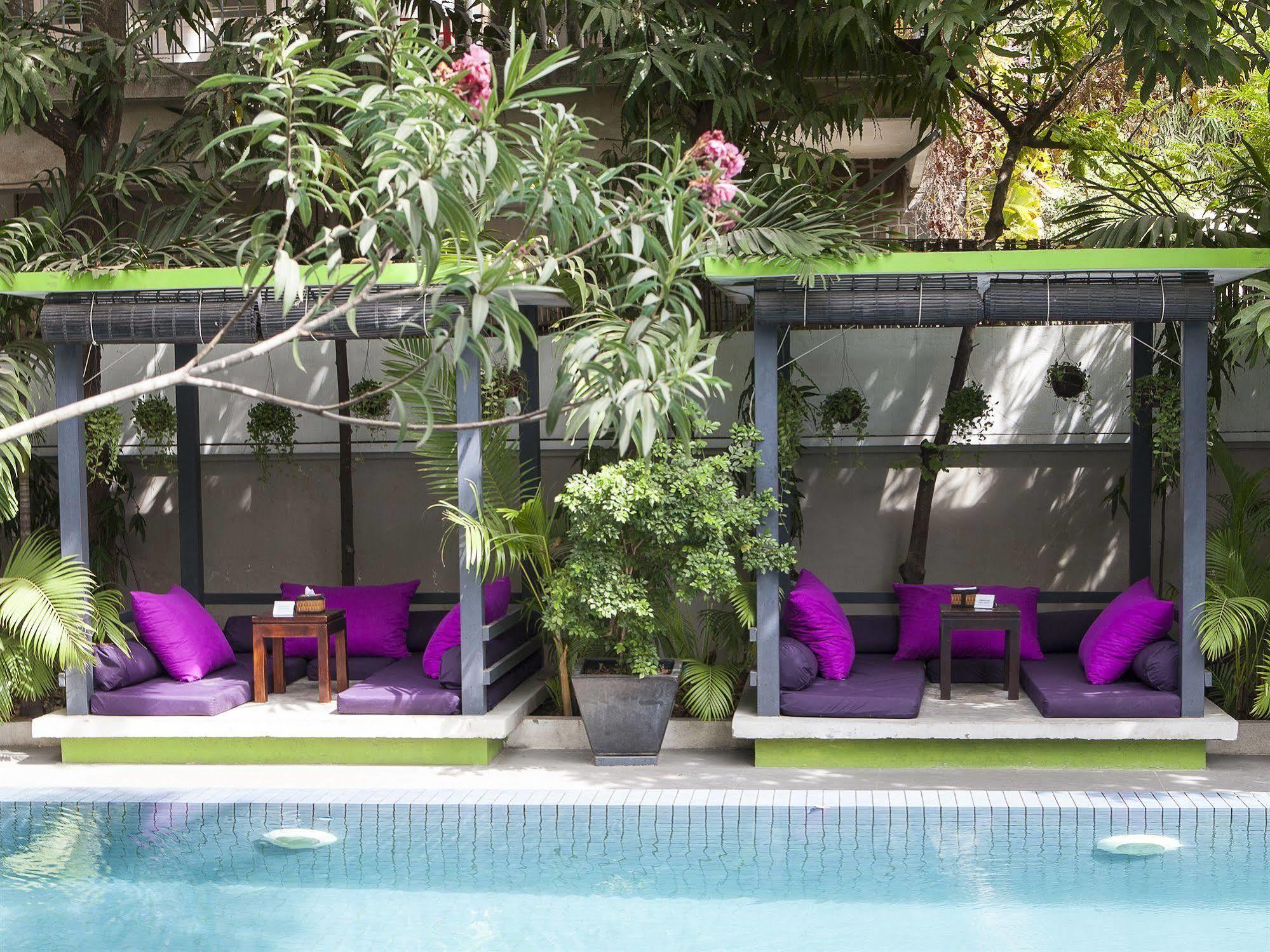 Hotel The 252 Phnom Penh Exterior foto