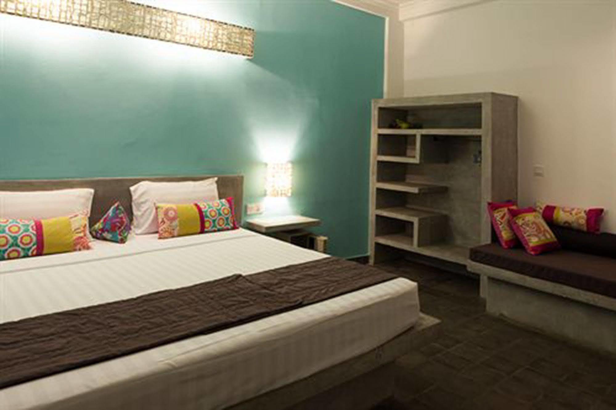 Hotel The 252 Phnom Penh Exterior foto