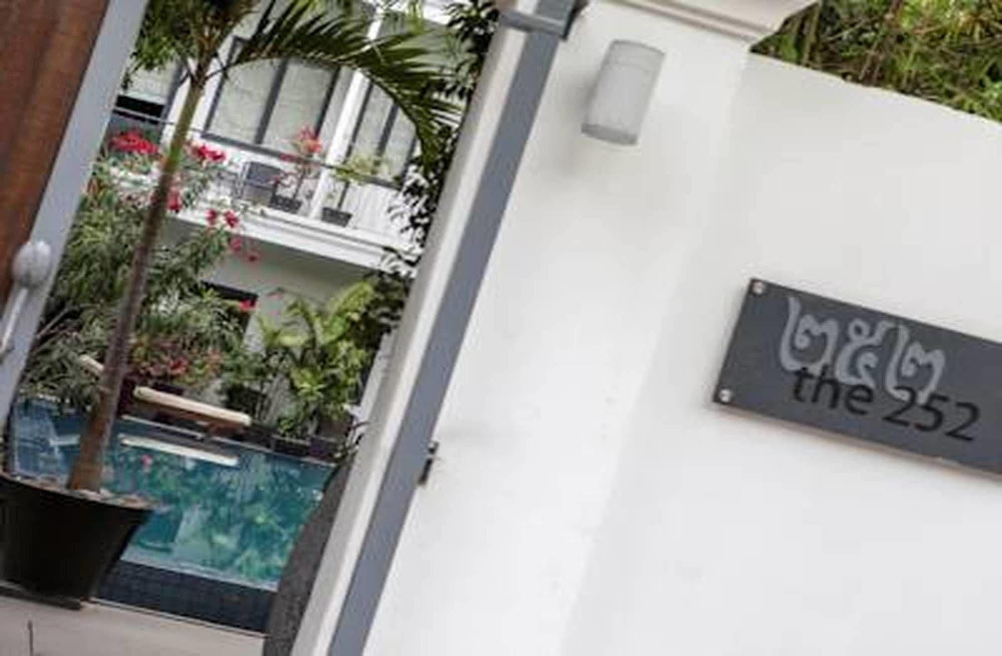 Hotel The 252 Phnom Penh Exterior foto