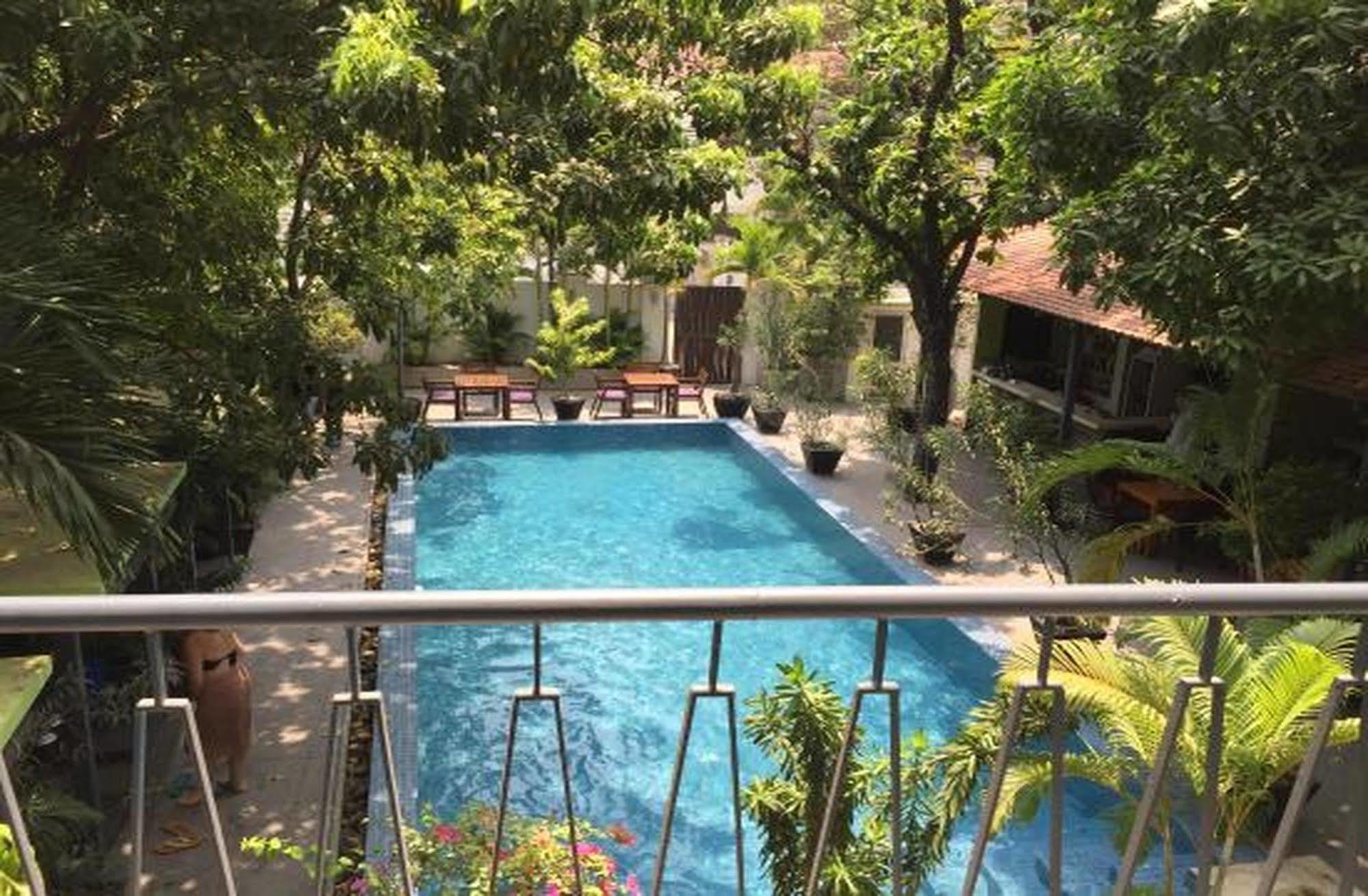 Hotel The 252 Phnom Penh Exterior foto
